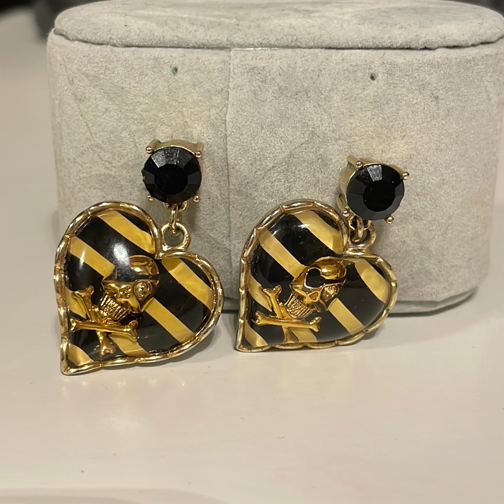 Vintage Betsey Johnson stud dangle pirate Lucite earrings